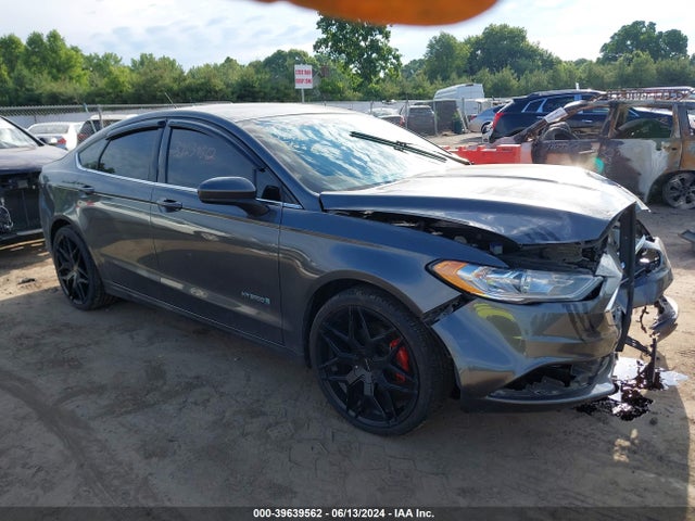 2018 3FA6P0UU2JR278389 главное изображение