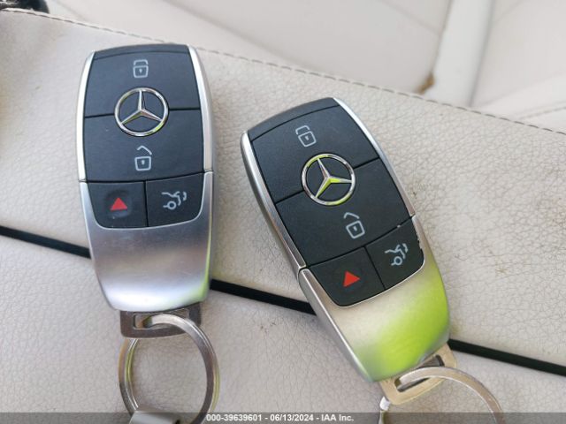 W1N4M4HB8NW194857 Mercedes-Benz Glb 250 4matic
