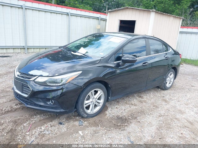 Chevrolet Cruze Lt Auto 2017 1G1BE5SM8H7261265 Image 2