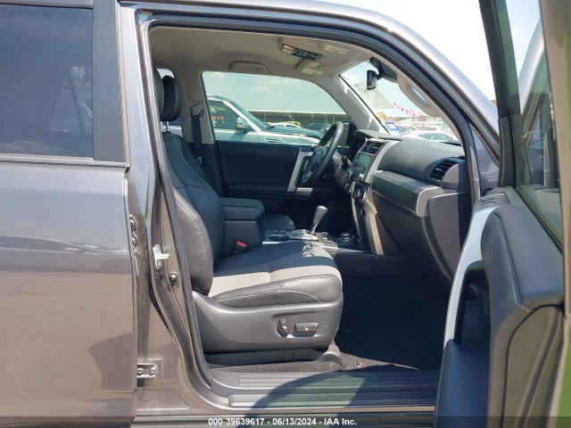 Toyota 4runner Sr5 Premium 2020 JTEBU5JRXL5776033 Image 5