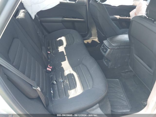 1FA6P0H77E5392689 Ford FUSION SE
