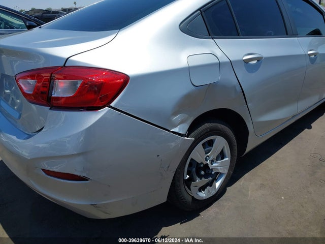 Chevrolet Cruze Ls Auto 2018 1G1BC5SM7J7126970 Image 6