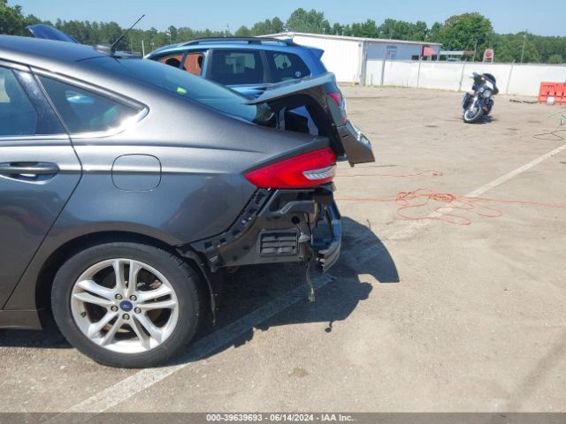 3FA6P0HD1JR265224 Ford FUSION SE