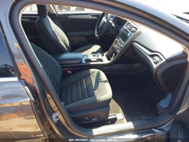 3FA6P0HD1JR265224 Ford FUSION SE