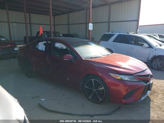 Toyota CAMRY XSE 2018 4T1B61HK5JU560878 zdjęcie główne