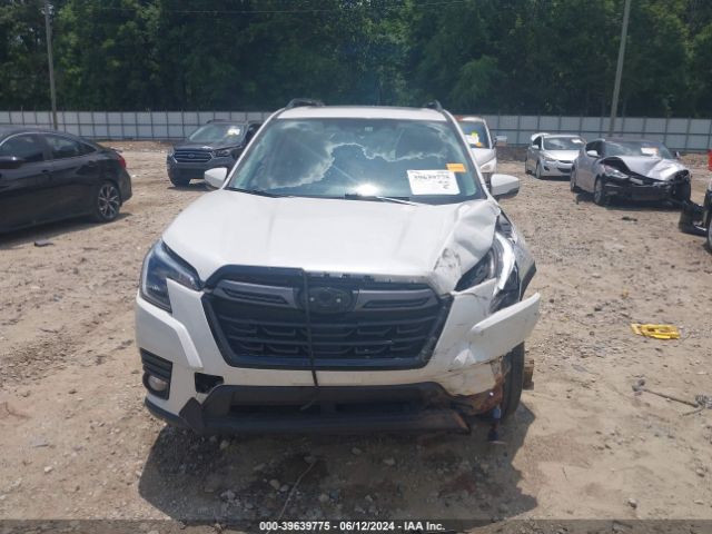 JF2SKAPC2NH439381 Subaru Forester Limited