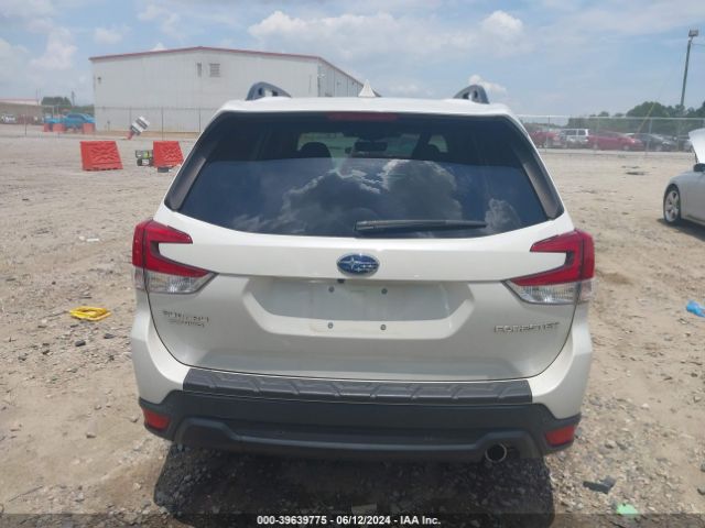 JF2SKAPC2NH439381 Subaru Forester Limited