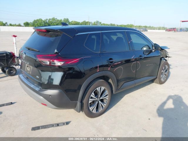 5N1AT3BA8MC837372 Nissan Rogue Sv Fwd