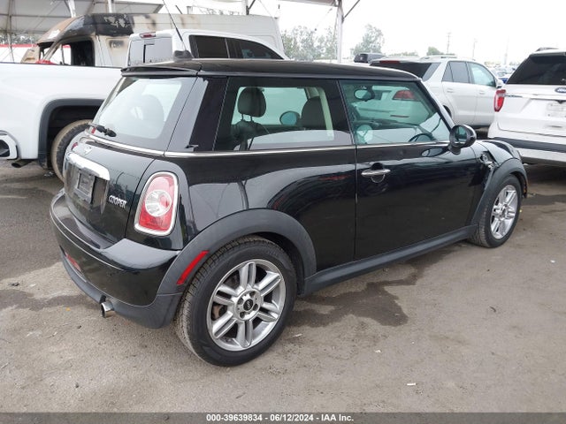 2013 MINI HARDTOP WMWSU3C59DT549283 Photo 3