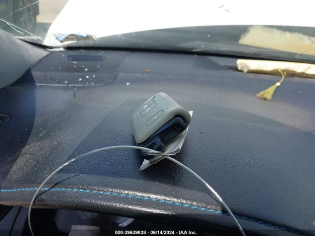 4T1BF1FK2GU146968 Toyota CAMRY SE