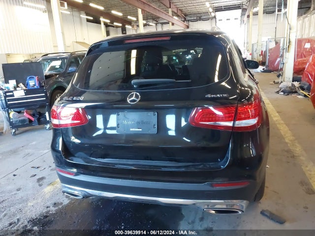 WDC0G4KB5KF580034 Mercedes-Benz Glc 300 4matic