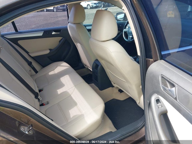 Продажа на аукционе авто 2013 Volkswagen Jetta 2.5l Se, vin: 3VWDP7AJ1DM448289, номер лота: 39639939