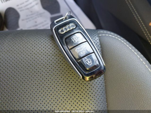 WA1LAAGE6KB020403 Audi E-tron Premium Plus