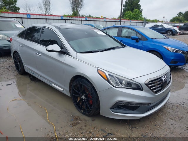 2015 5NPE34AB9FH111422 main image