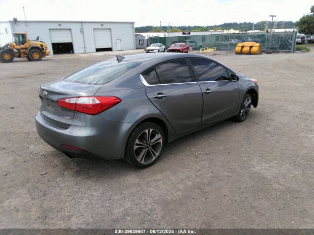 KNAFX4A8XE5162498 KIA FORTE EX