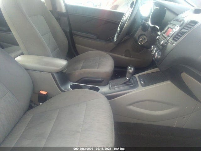 KIA FORTE LX 2015 KNAFK4A64F5371086 Image 5