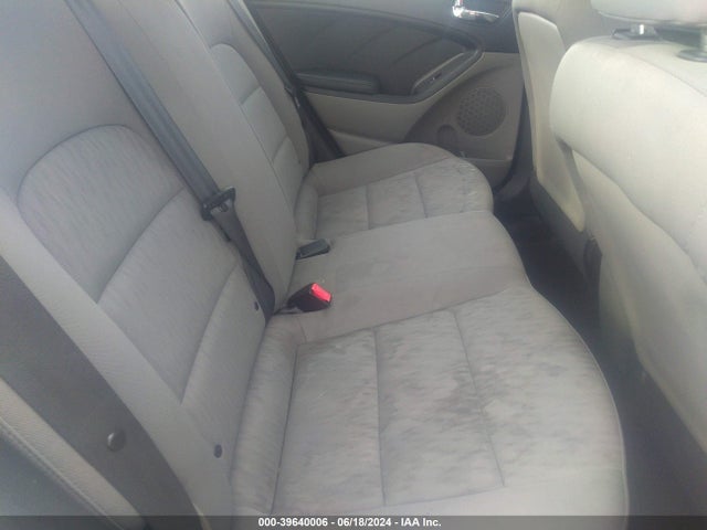 KIA FORTE LX 2015 KNAFK4A64F5371086 Image 8
