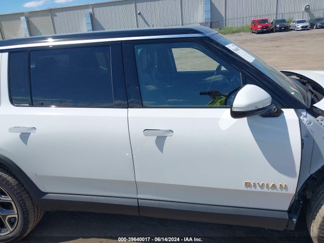 Rivian R1s Launch Edition 2022 7PDSGABL8NN001434 Image 13