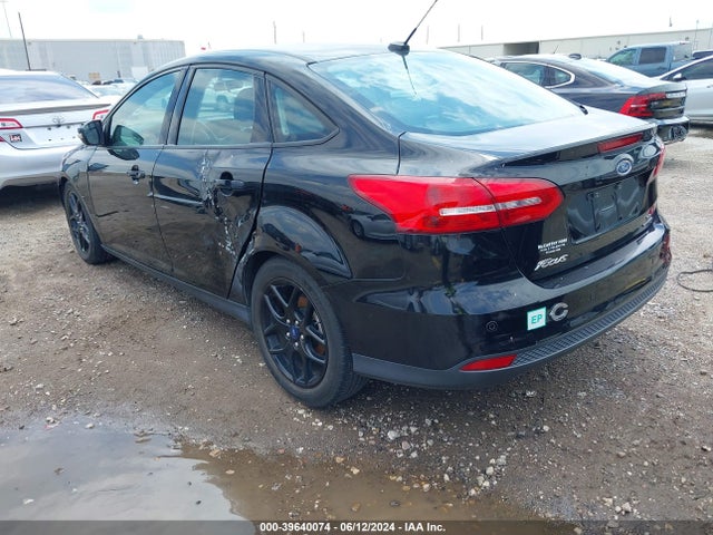 Ford FOCUS SE 2016 1FADP3F27GL377463 Image 3