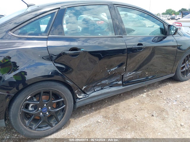 Ford FOCUS SE 2016 1FADP3F27GL377463 Image 6