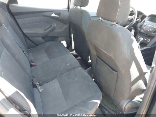 1FADP3K24JL309621 Ford FOCUS SE