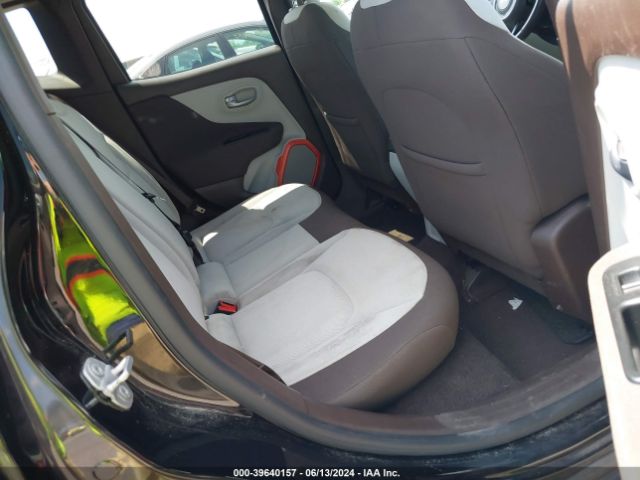 ZACCJBBT2FPC27884 Jeep Renegade Latitude