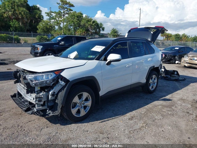 Toyota Rav4 Xle 2019 2T3P1RFV0KC031672 Image 2