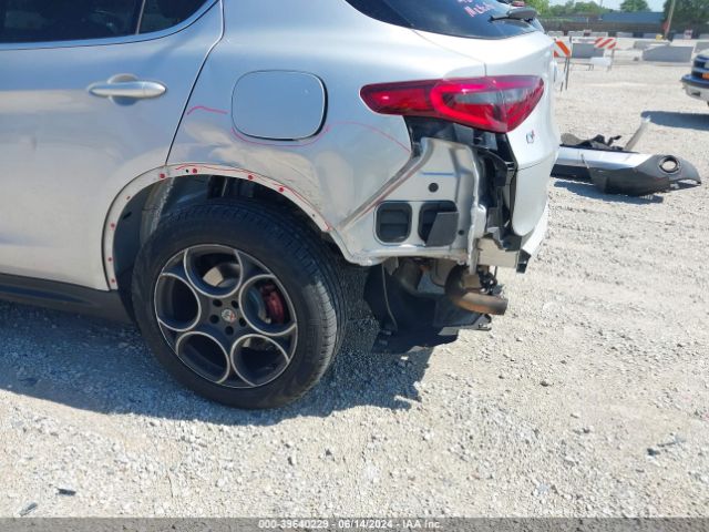 ZASFAKAN8J7B80213 Alfa Romeo Stelvio Awd