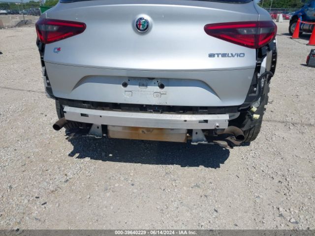 ZASFAKAN8J7B80213 Alfa Romeo Stelvio Awd