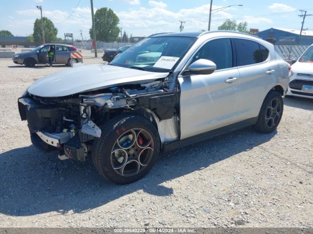 ZASFAKAN8J7B80213 Alfa Romeo Stelvio Awd