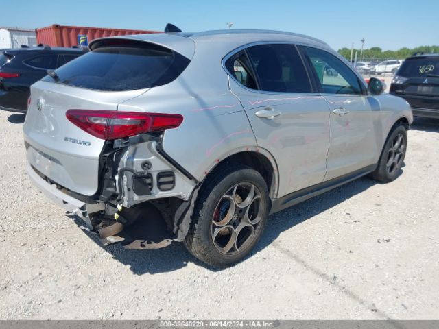 ZASFAKAN8J7B80213 Alfa Romeo Stelvio Awd