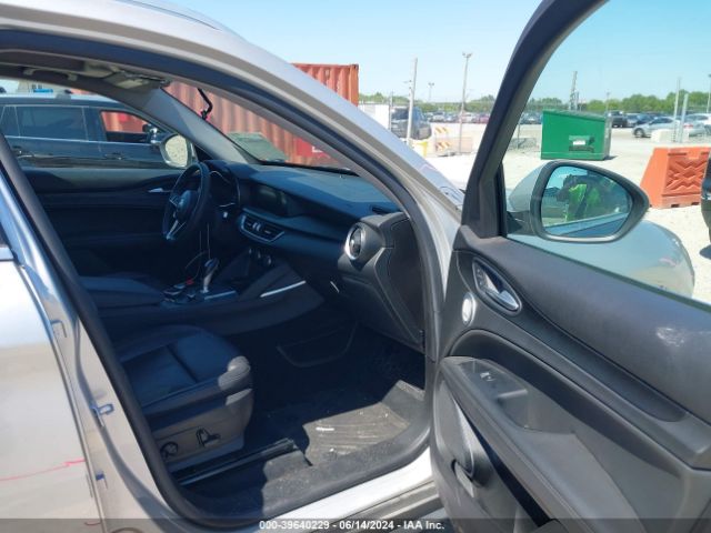 ZASFAKAN8J7B80213 Alfa Romeo Stelvio Awd