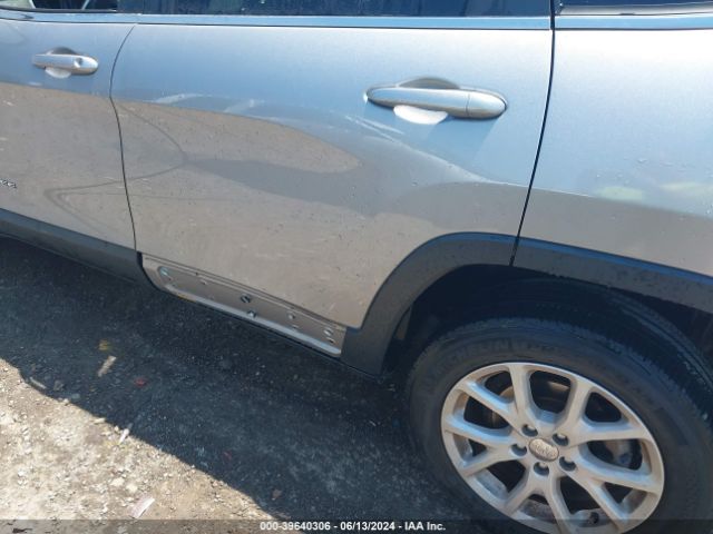 1C4PJLCB2EW173887 Jeep Cherokee Latitude