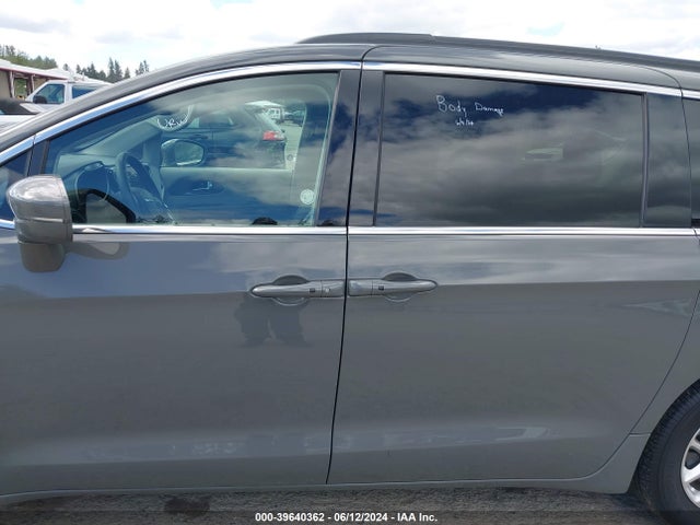 2C4RC1BG3NR138806 Chrysler Pacifica Touring L
