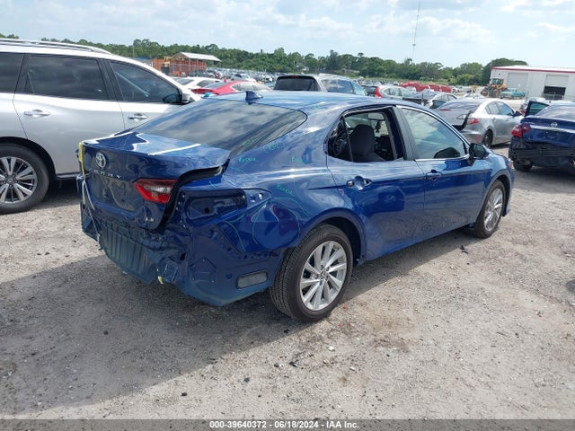 Toyota CAMRY LE 2024 4T1R11AK3RU247329 Image 4
