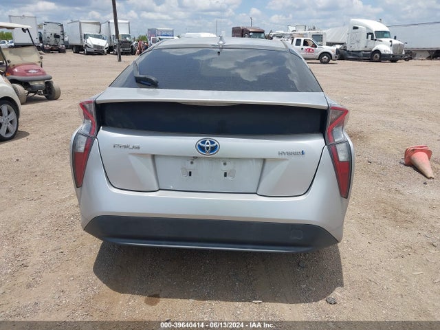 Toyota Prius Two 2016 JTDKBRFU7G3011233 Image 16
