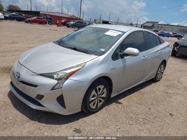 Toyota Prius Two 2016 JTDKBRFU7G3011233 Image 2