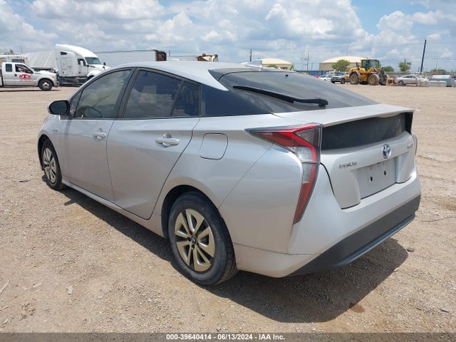 Toyota Prius Two 2016 JTDKBRFU7G3011233 Image 3