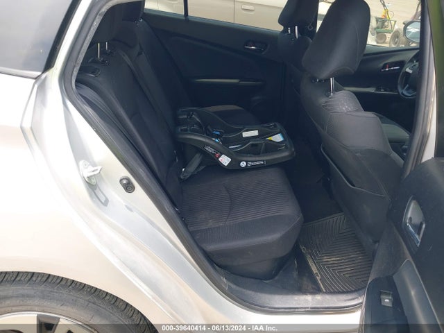 Toyota Prius Two 2016 JTDKBRFU7G3011233 Image 8