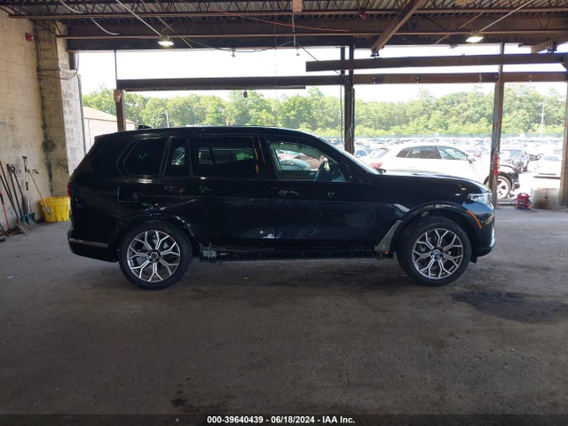 5UXCW2C06N9K22255 BMW X7 Xdrive40i