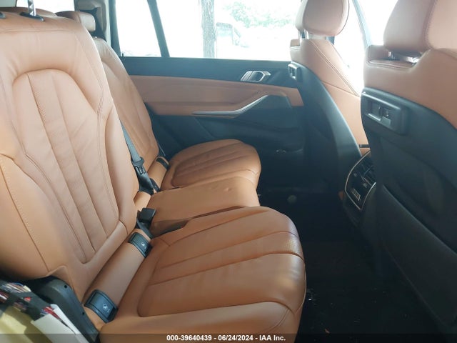 5UXCW2C06N9K22255 BMW X7 Xdrive40i