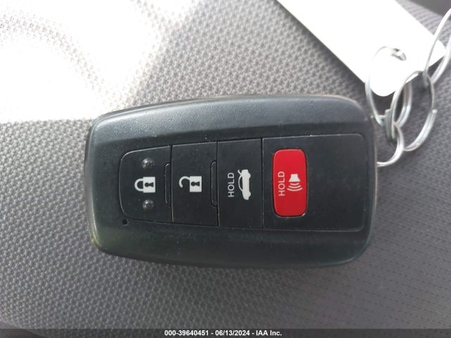 Toyota COROLLA LE 2020 JTDHPRAE8LJ004454 Image 11