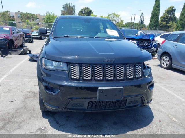 1C4RJEAG1JC168890 Jeep Grand Cherokee Altitude 4x2