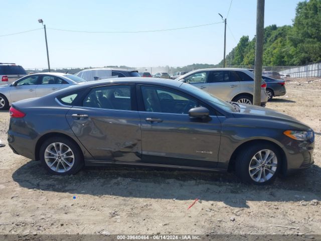 3FA6P0LU8KR285270 Ford Fusion Hybrid Se