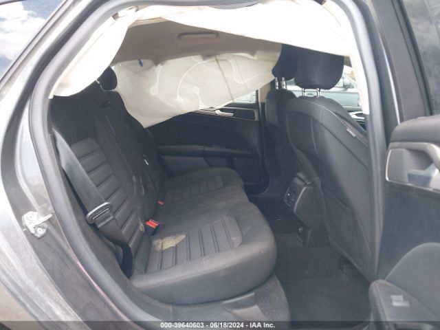 3FA6P0HD9KR215656 Ford FUSION SE