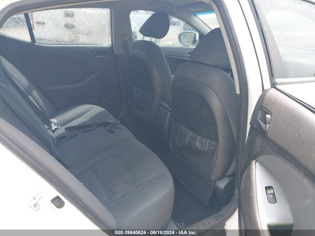 KIA Optima Lx 2015 5XXGM4A73FG438220 Image 8