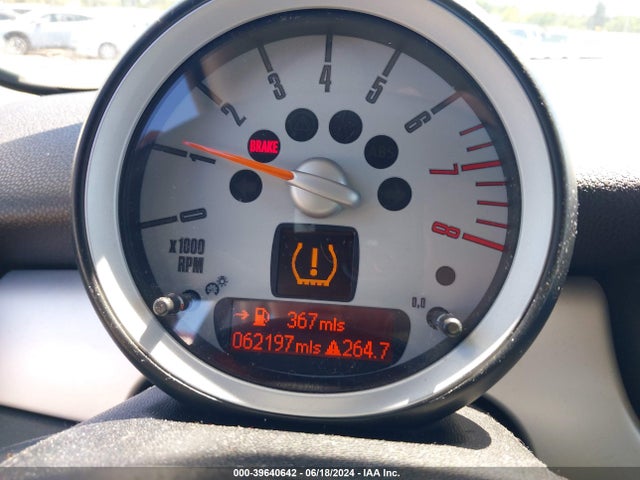 2009 MINI COOPER WMWMF33579TU70060 Photo 6