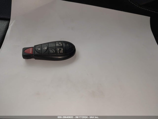 2C4RC1BG0ER436326 Chrysler Town & Country Touring