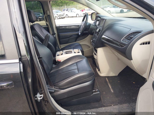 2C4RC1BG0ER436326 Chrysler Town & Country Touring