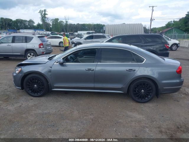 1VWBT7A38GC057960 Volkswagen Passat 1.8t Se